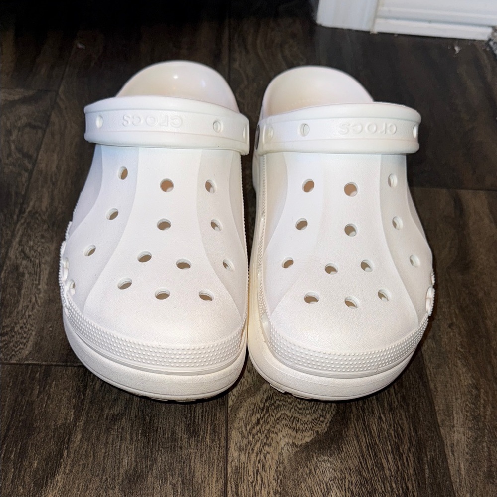 CROCS Women's Classic White Slippers